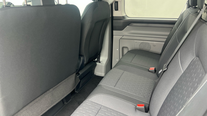 Ford Transit Custom 320 L1 Diesel Fwd 2.0 EcoBlue 150ps H1 Double Cab Van Limited - Image 16